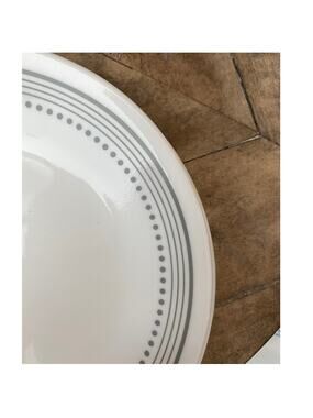 Set/4 Corelle Mystic Gray, 2 Bread and Butter/Dessert Plates, 2 Dinner Plates